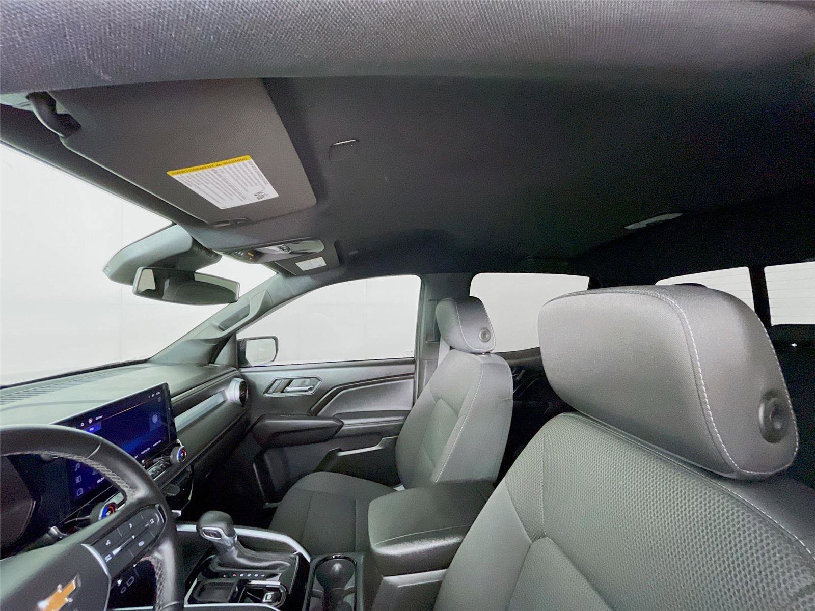 Used 2024 Chevrolet Colorado LT w/ LT Convenience Package image 11