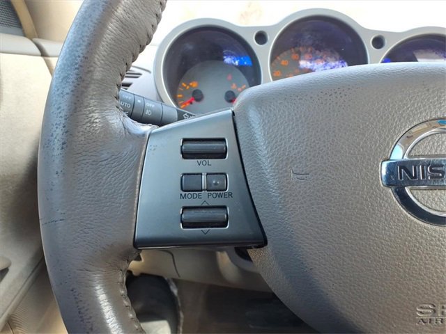 Used 2004 Nissan Maxima 3.5 SE w/ Driver Preferred Pkg image 16