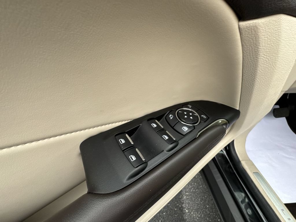 Used 2019 Lincoln MKC Reserve AWD/4WD image 19