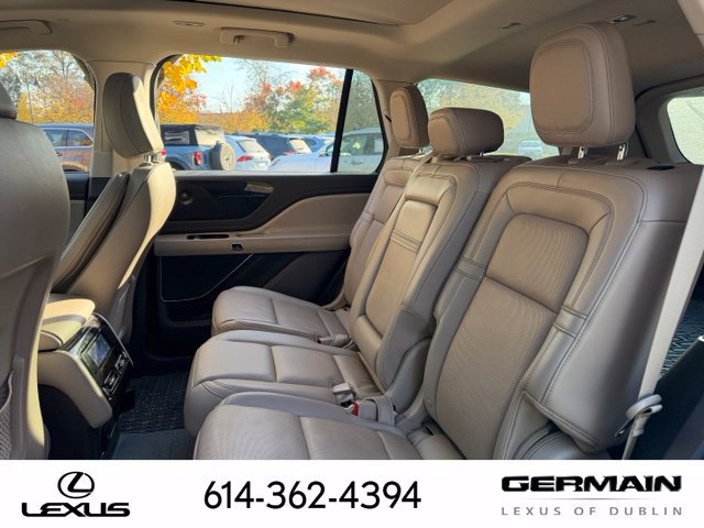 Used 2023 Lincoln Aviator Reserve w/ Equipment Group 201A AWD/4WD image 12