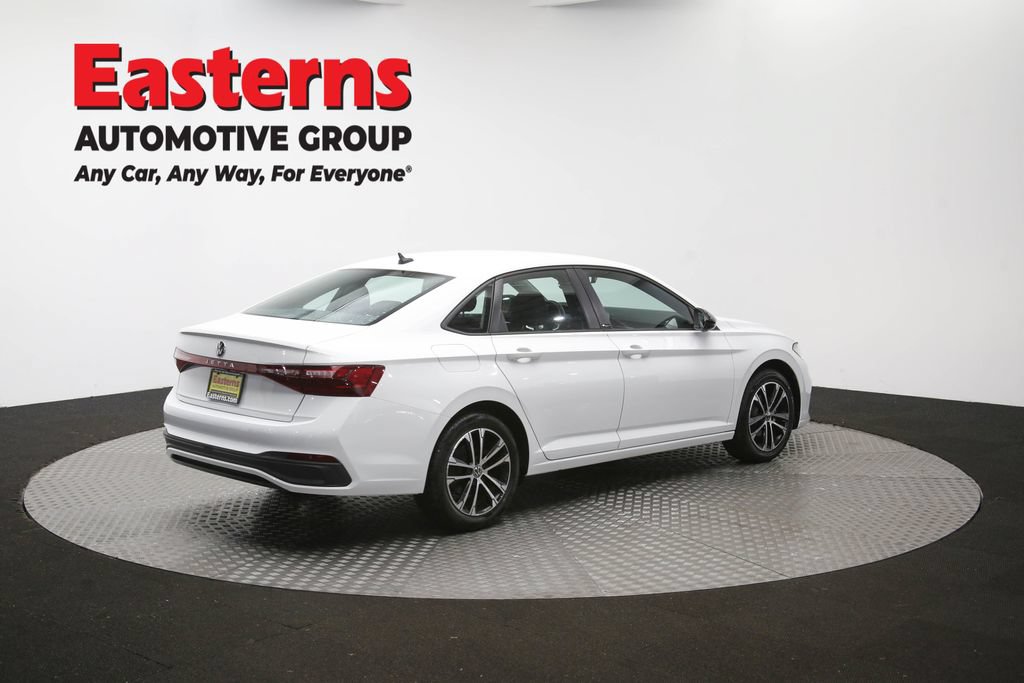 Used 2025 Volkswagen Jetta Sport FWD image 40