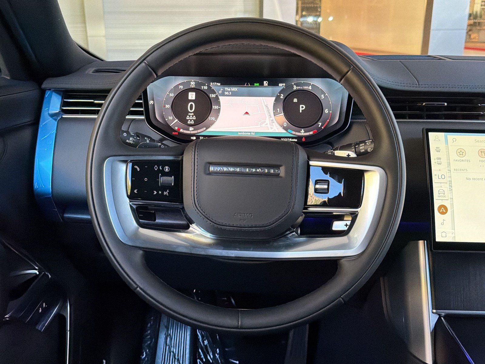 New 2026 Land Rover Range Rover Long Wheelbase SE AWD/4WD image 11