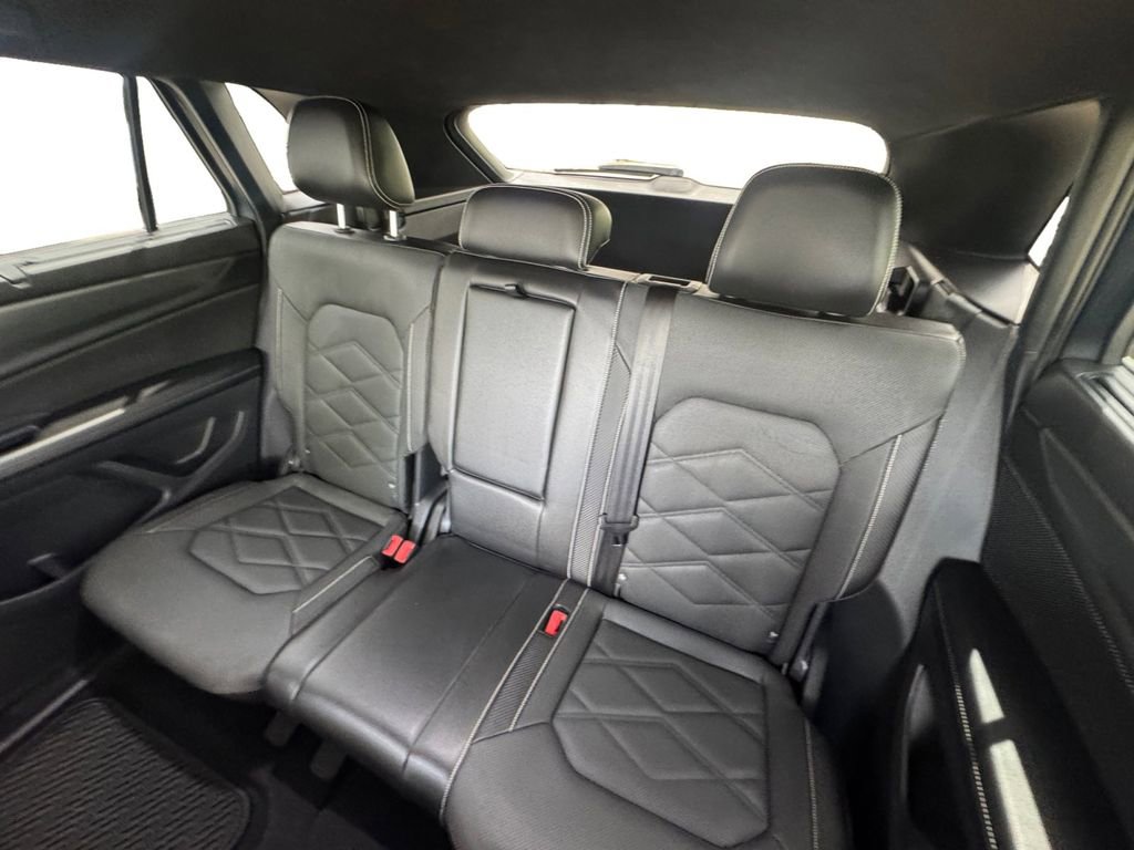 Used 2024 Volkswagen Atlas Cross Sport SE image 14