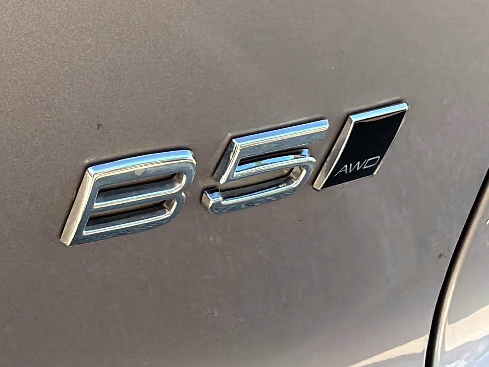 Used 2026 Volvo XC40 B5 Plus AWD/4WD image 8