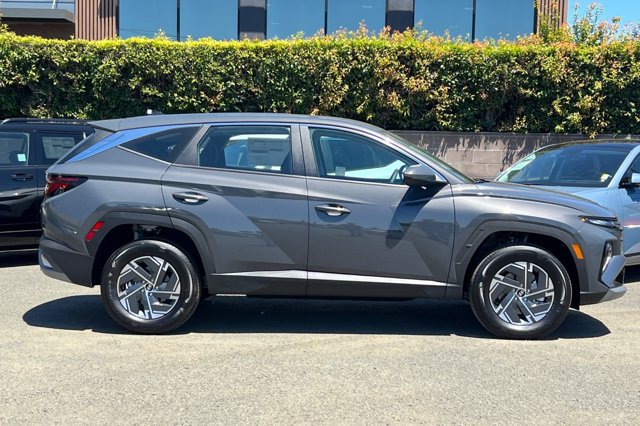 New 2026 Hyundai Tucson Blue SE AWD/4WD image 5