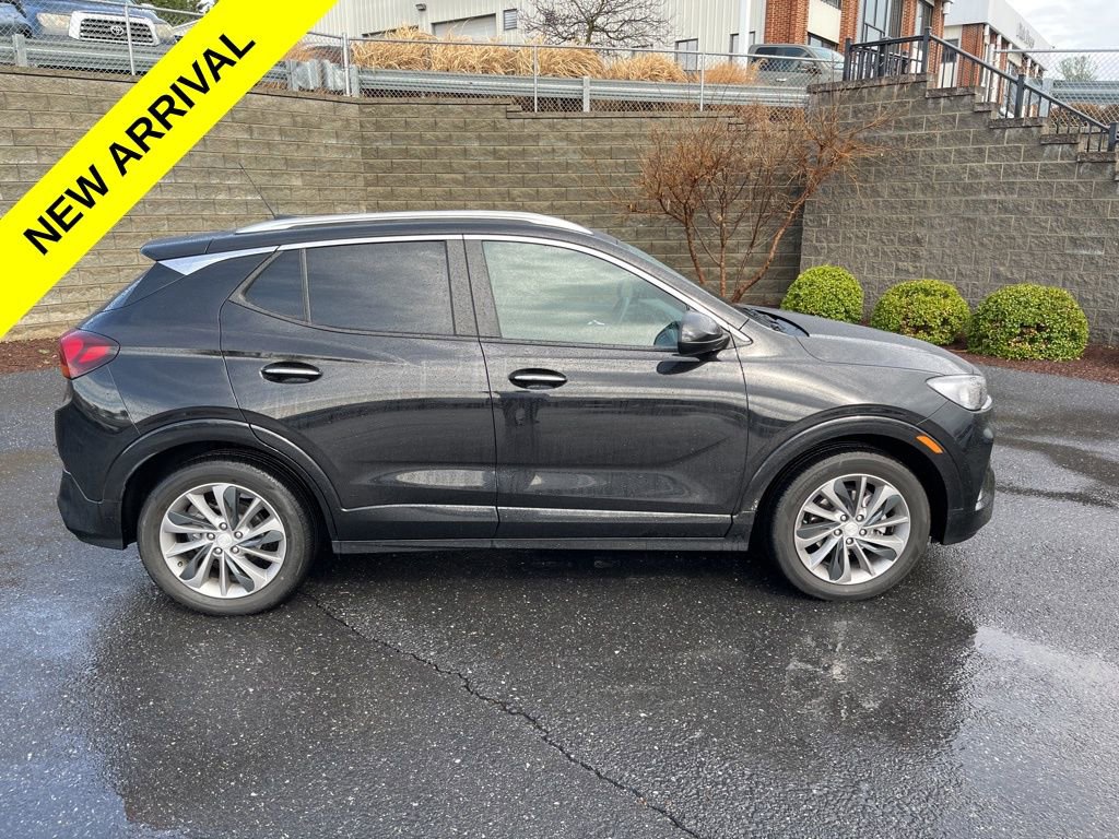 Used 2023 Buick Encore GX Select w/ Experience Buick Package image 3
