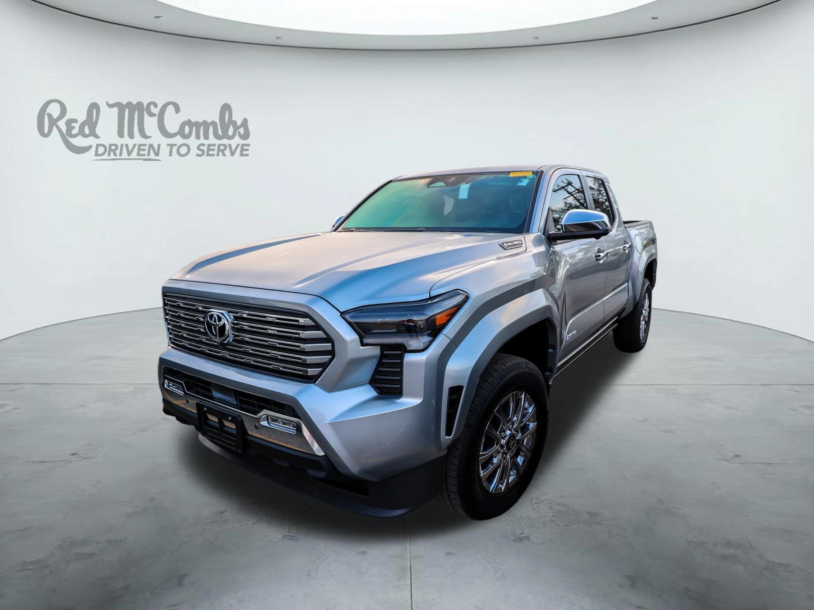 Used 2026 Toyota Tacoma Limited image 1