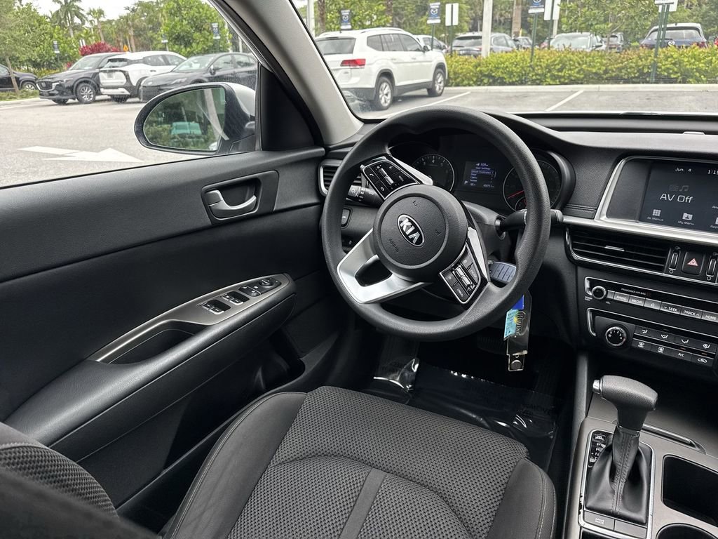 Used 2020 Kia Optima LX FWD image 21