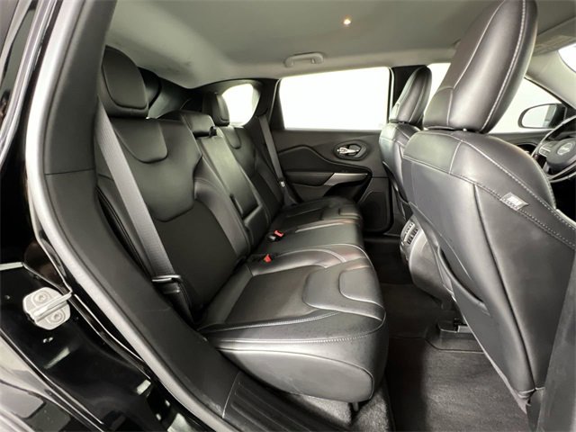 Used 2021 Jeep Cherokee Latitude Plus w/ Security Package image 26