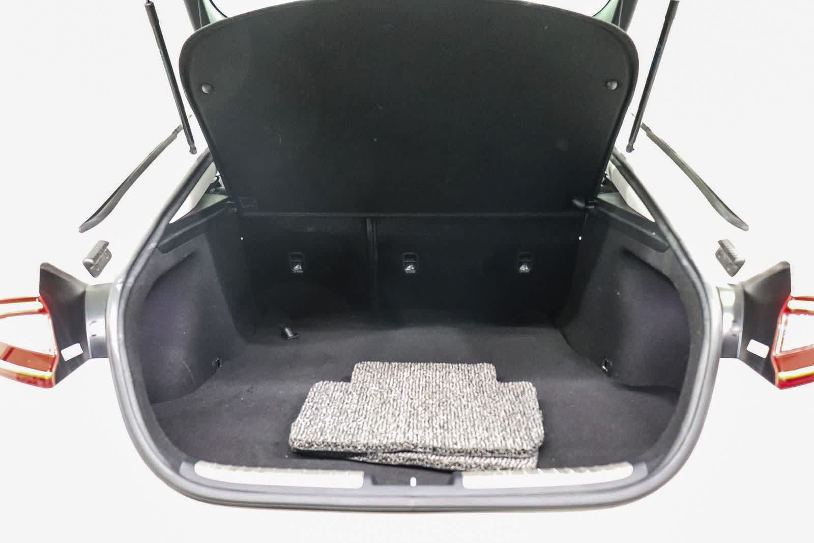 Used 2019 Kia Stinger Premium RWD image 27