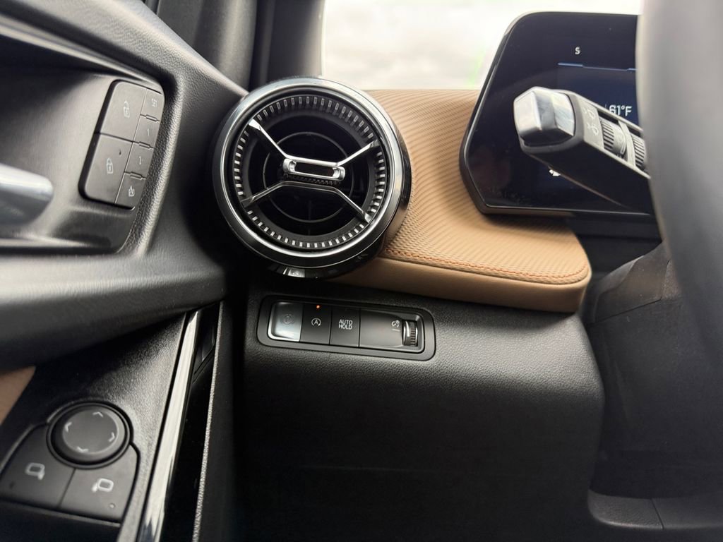 Certified 2025 Chevrolet Equinox ACTIV w/ Safety and Technology Package image 22