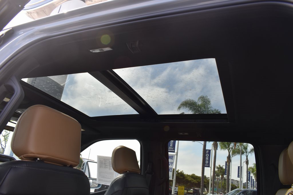 Used 2025 Ford F450 Lariat w/ FX4 Off-Road Package image 17