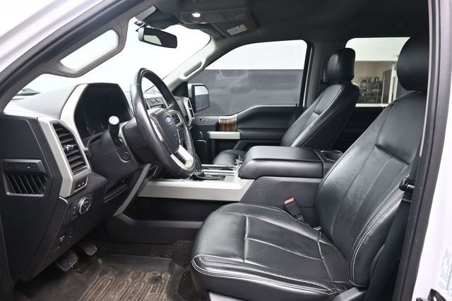 Used 2019 Ford F150 Lariat w/ Equipment Group 502A Luxury AWD/4WD image 14