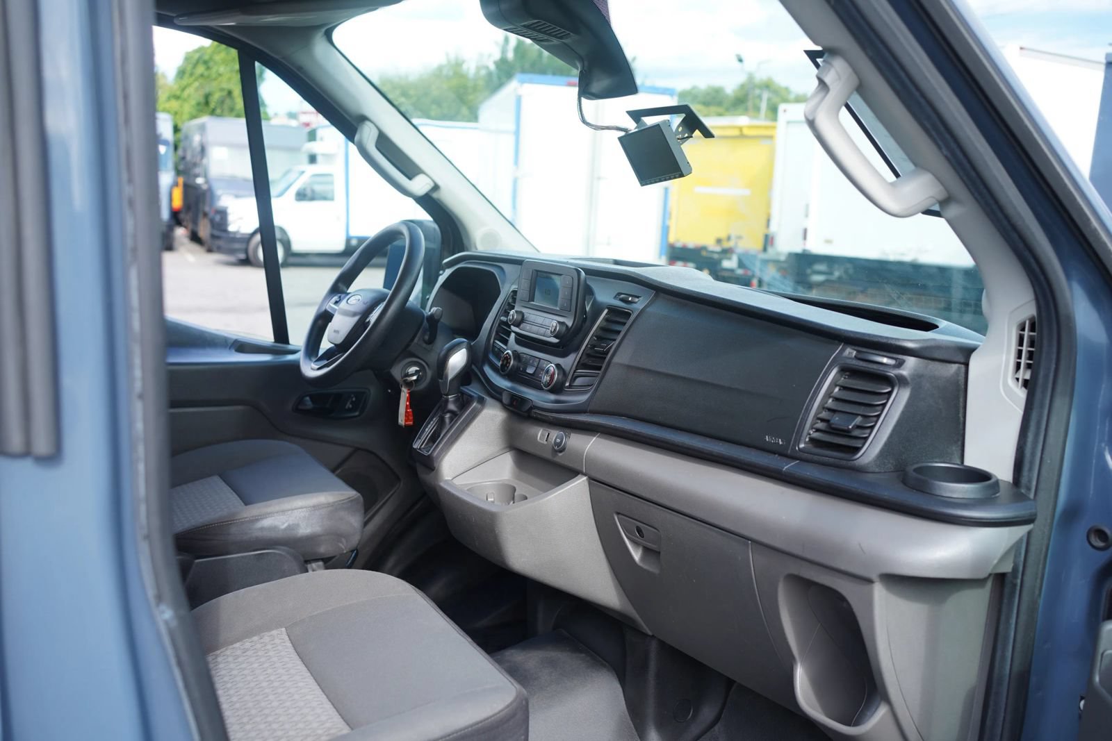 Used 2020 Ford Transit 250 148 High Roof Extended RWD image 2