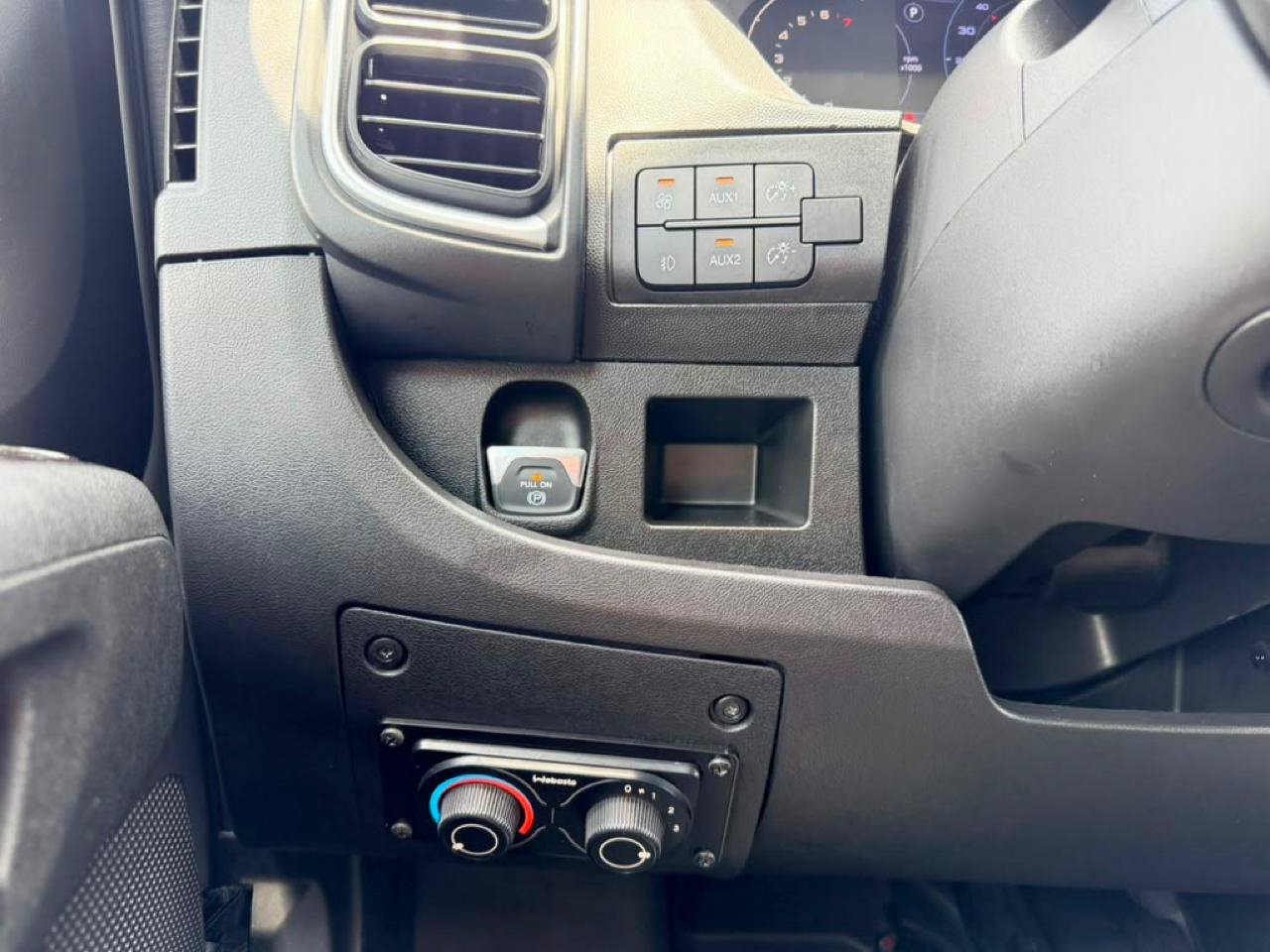Used 2023 RAM ProMaster 2500 w/ Premium Convenience Group (B) FWD image 19