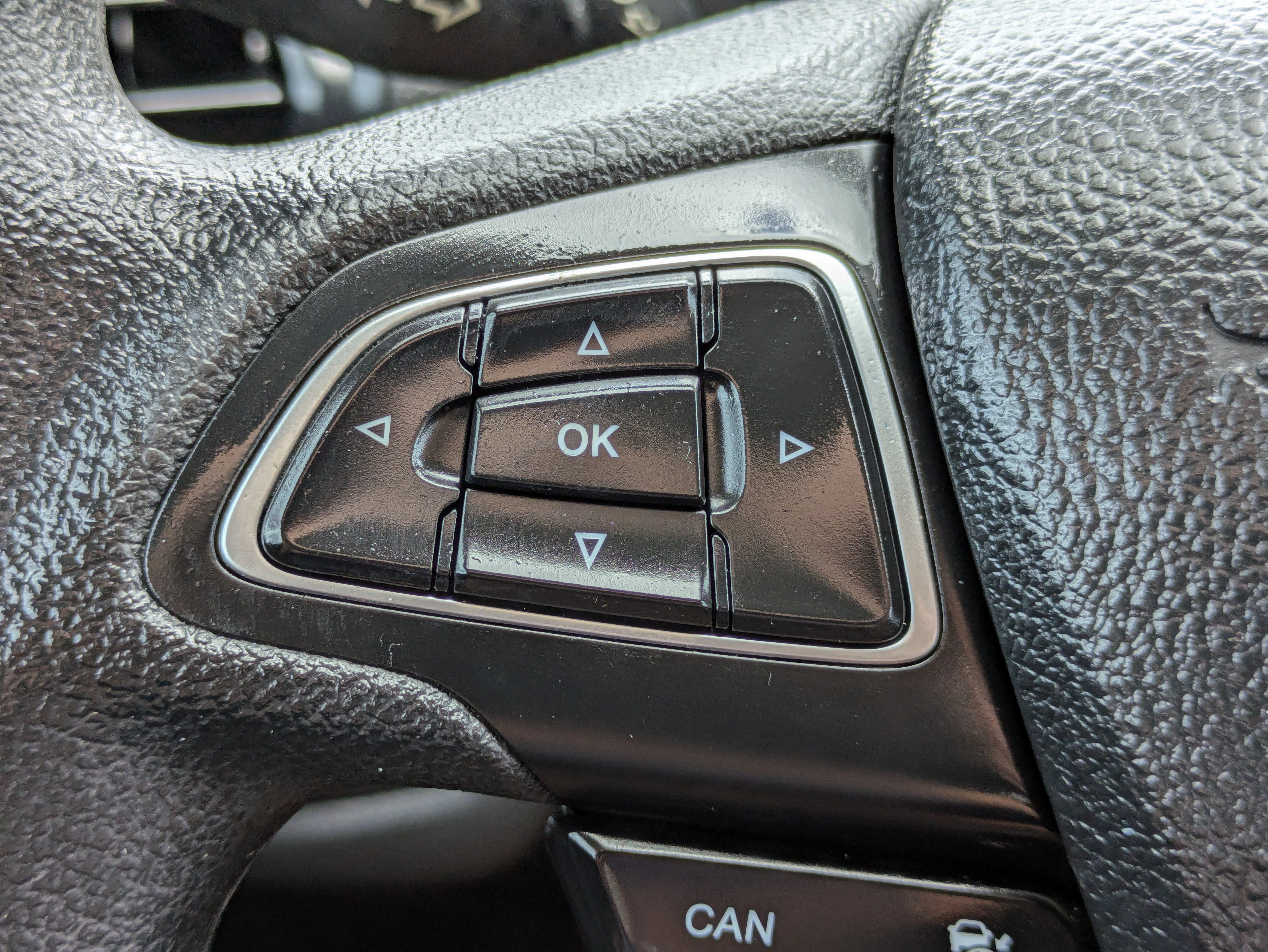Used 2019 Ford Escape SE FWD image 23