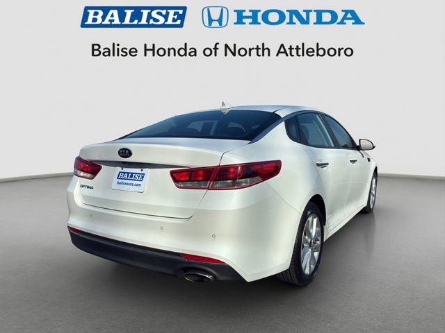 Used 2018 Kia Optima LX w/ 17" Alloy Wheels Package image 5
