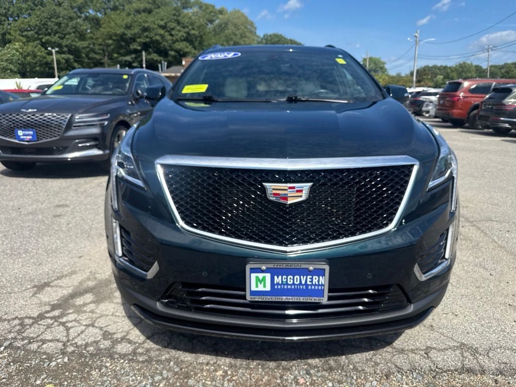Used 2024 Cadillac XT5 Sportv w/ Technology Package AWD/4WD image 3