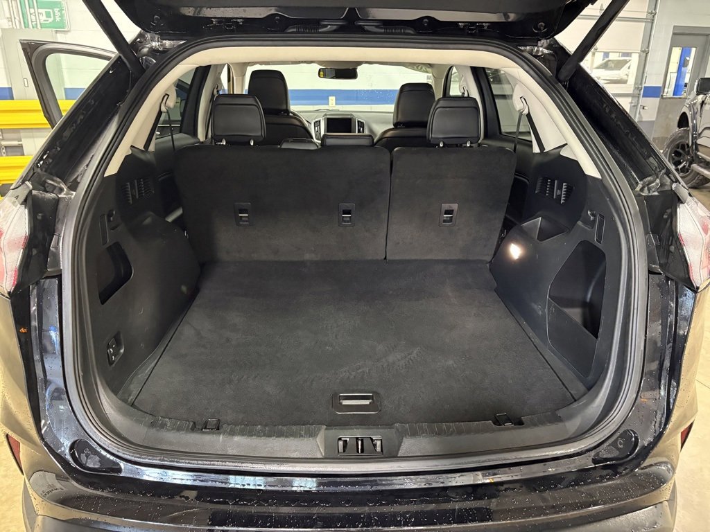 Used 2024 Ford Edge SEL w/ Convenience Package image 23
