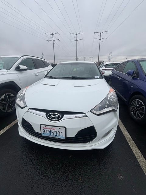 Used 2013 Hyundai Veloster RE:MIX Edition image 2