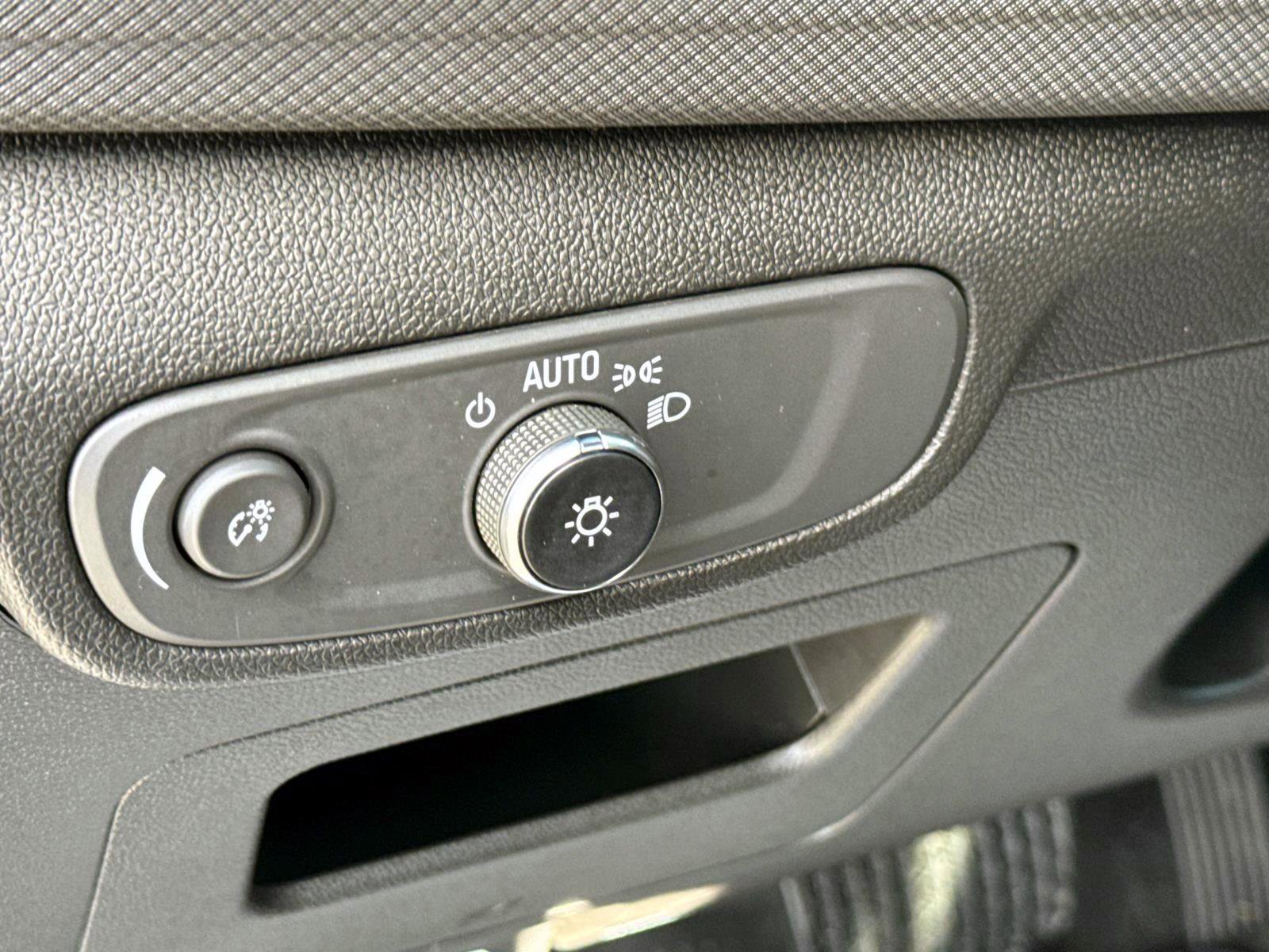 Used 2024 Chevrolet TrailBlazer LT image 17