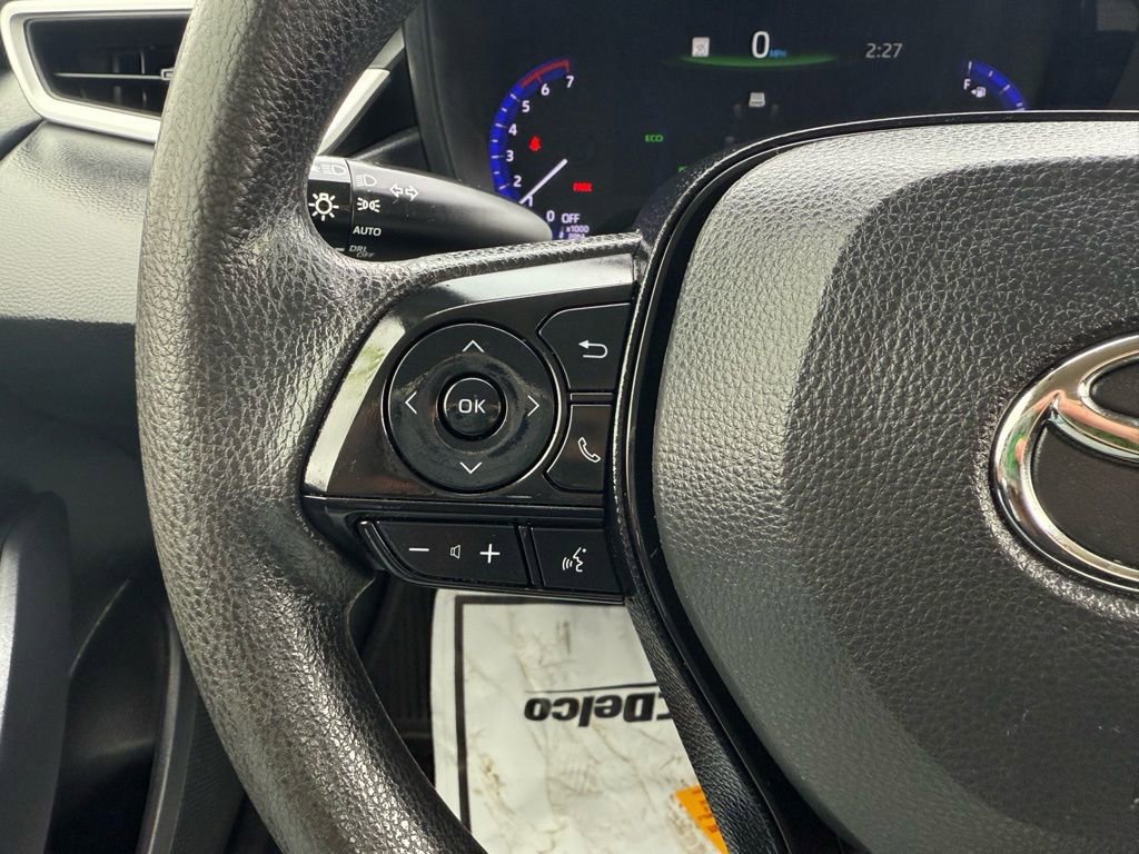 Used 2021 Toyota Corolla LE w/ Carpet Mat Package (TMS) image 28