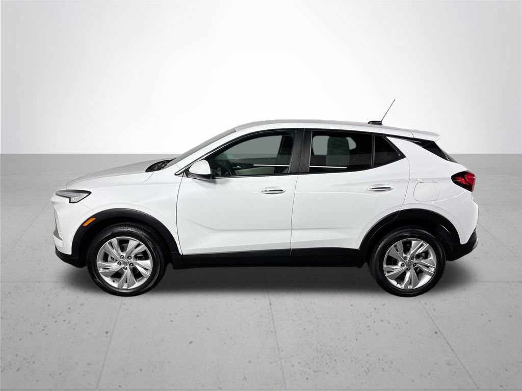 Used 2024 Buick Encore GX Preferred w/ Comfort Package AWD/4WD image 9