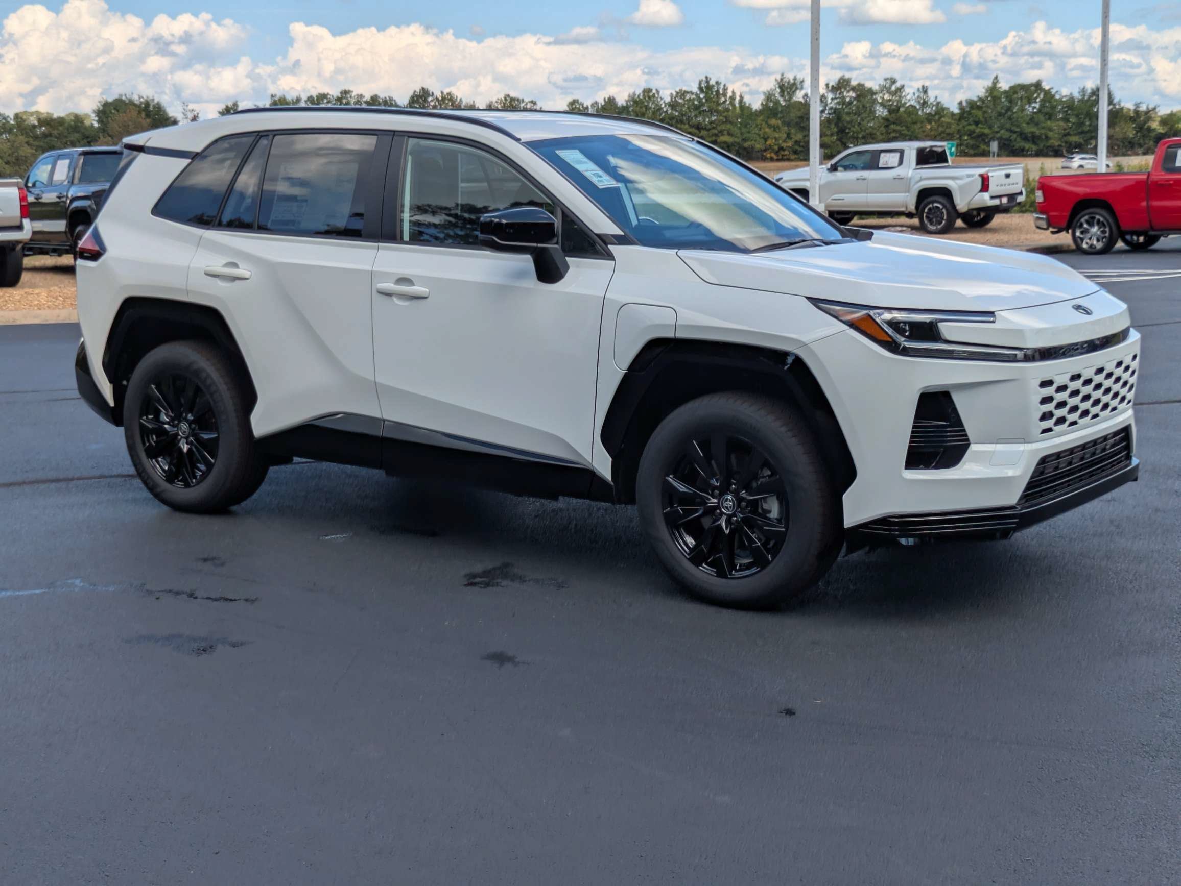 New 2026 Toyota RAV4 SE w/ Weather Package AWD/4WD image 2