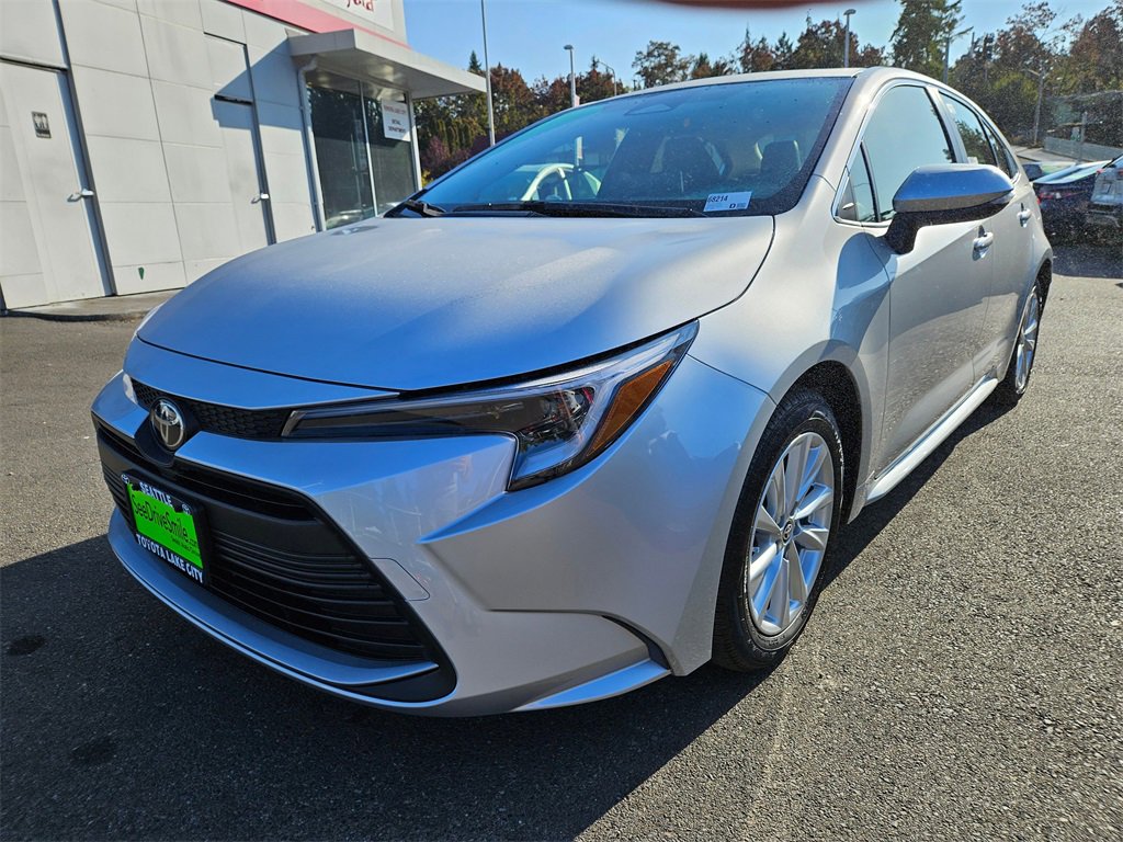 New 2026 Toyota Corolla XLE image 7