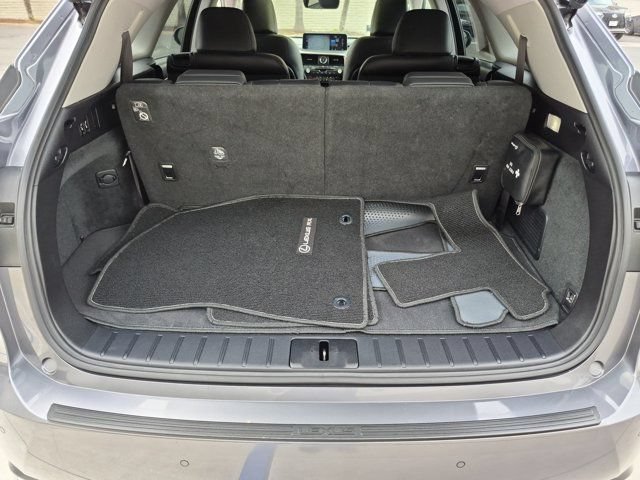 Used 2020 Lexus RX 350L FWD w/ Premium Package image 32