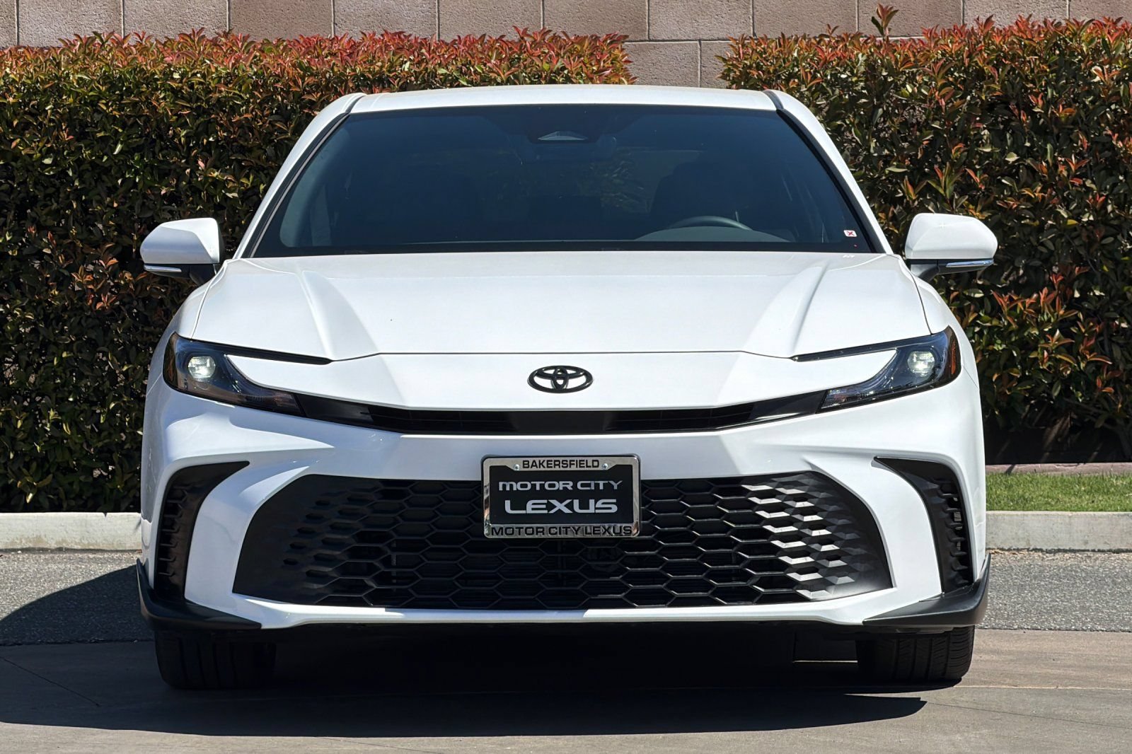 Used 2026 Toyota Camry SE w/ Multimedia Upgrade Package FWD image 10