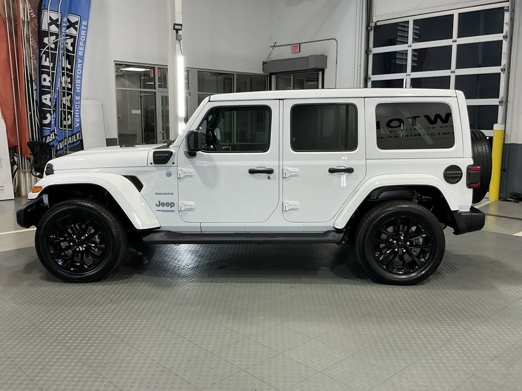 Used 2022 Jeep Wrangler Unlimited Sahara w/ Cold Weather Group image 49