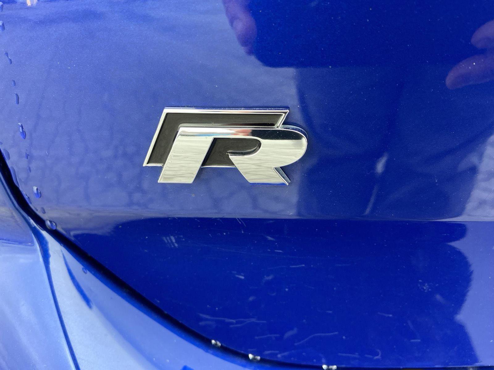 Used 2019 Volkswagen Golf R 4-Door image 14