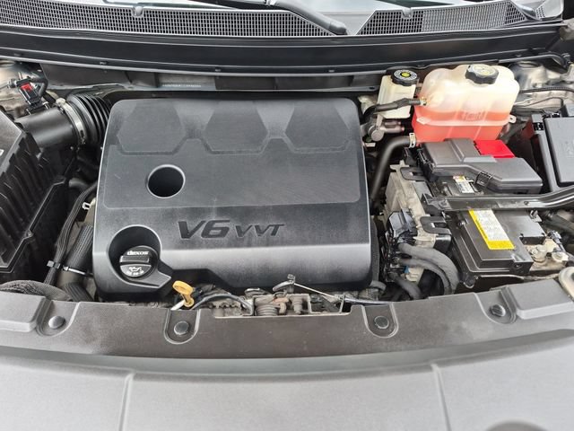 Used 2018 Chevrolet Traverse LT w/ LPO, Floor Liner Package FWD image 29
