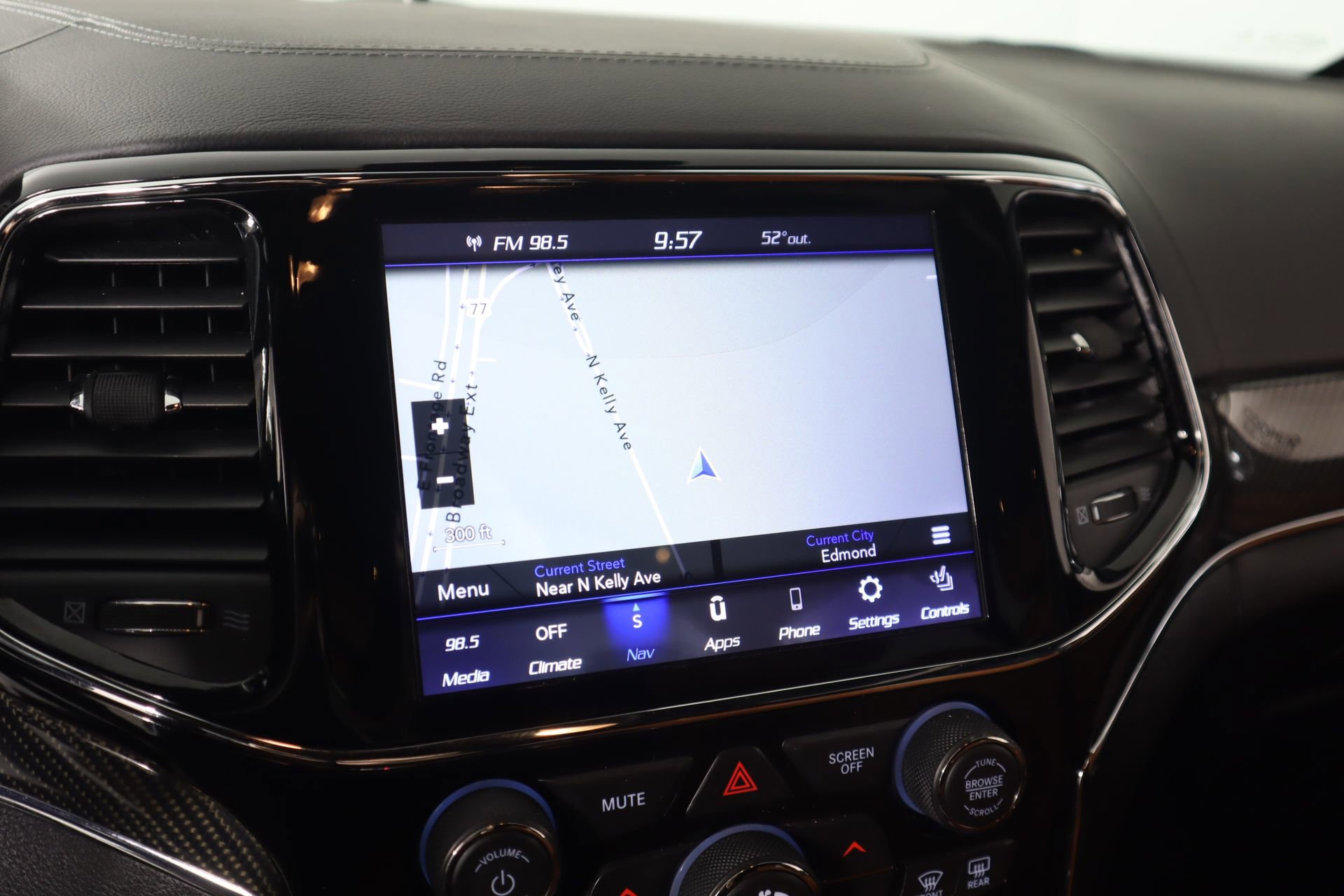 Used 2020 Jeep Grand Cherokee SRT w/ Trailer Tow Group IV image 7