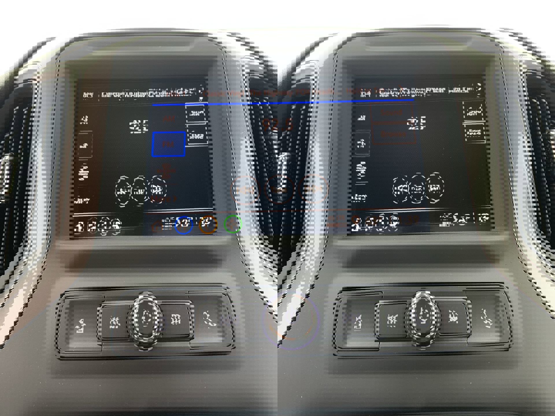 New 2025 GMC Sierra 3500 Pro w/ Convenience Package image 27