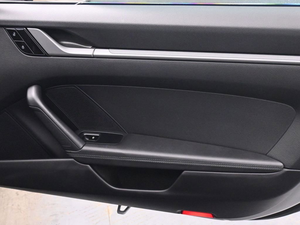 Used 2020 Porsche 911 Carrera S image 15