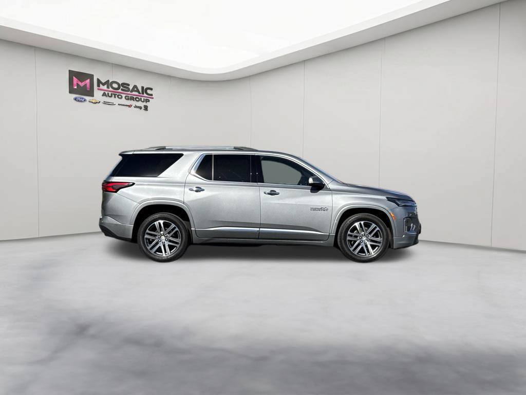 Used 2023 Chevrolet Traverse High Country AWD/4WD image 8