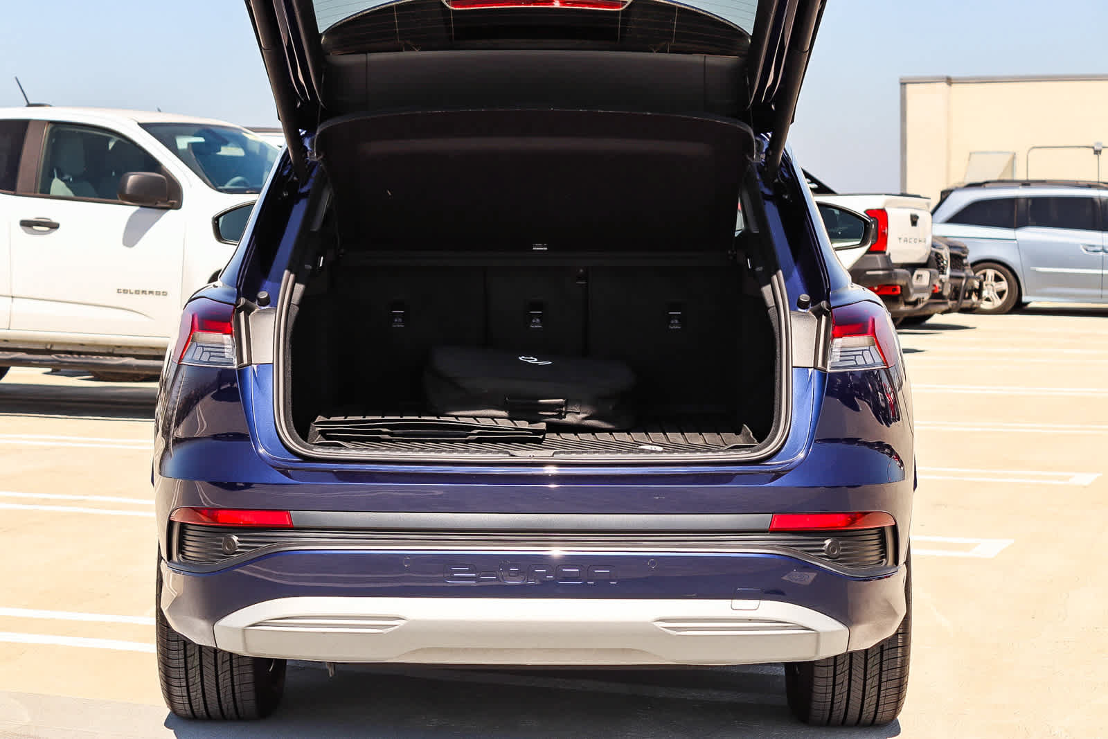 Used 2023 Audi Q4 e-tron Premium Plus w/ Premium Plus RWD image 37