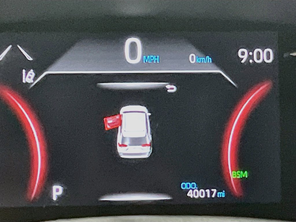 Used 2025 Toyota RAV4 XLE FWD image 19