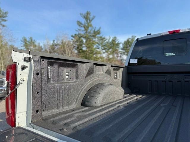 New 2026 Ford F250 XLT w/ XLT Premium Package AWD/4WD image 5