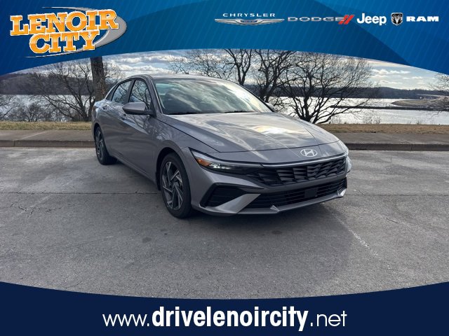 Used 2025 Hyundai Elantra SEL