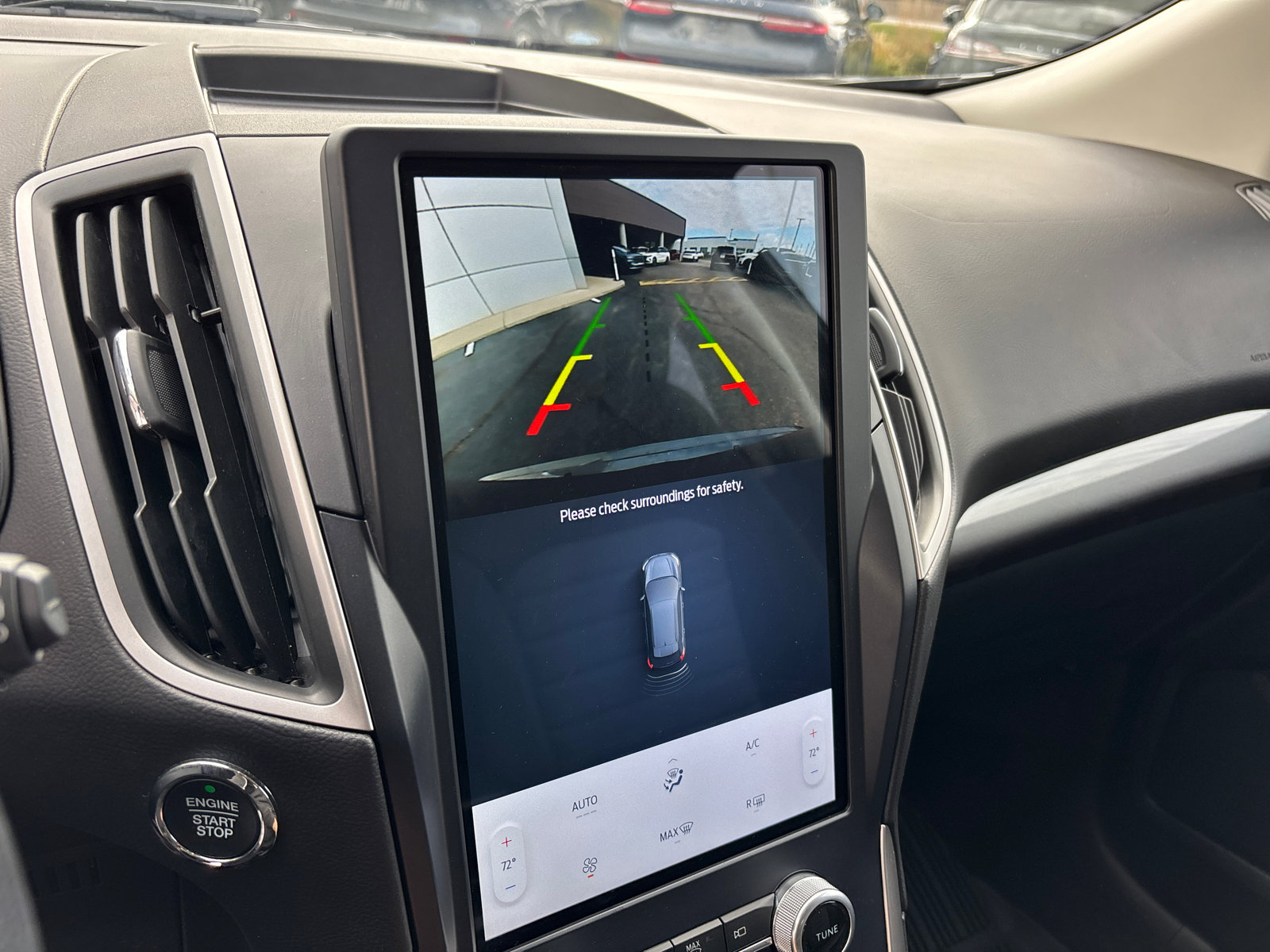 Used 2023 Ford Edge SE w/ Black Appearance Package image 20