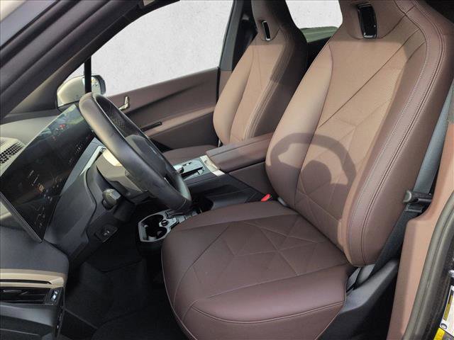 Used 2026 BMW iX xDrive60 image 16
