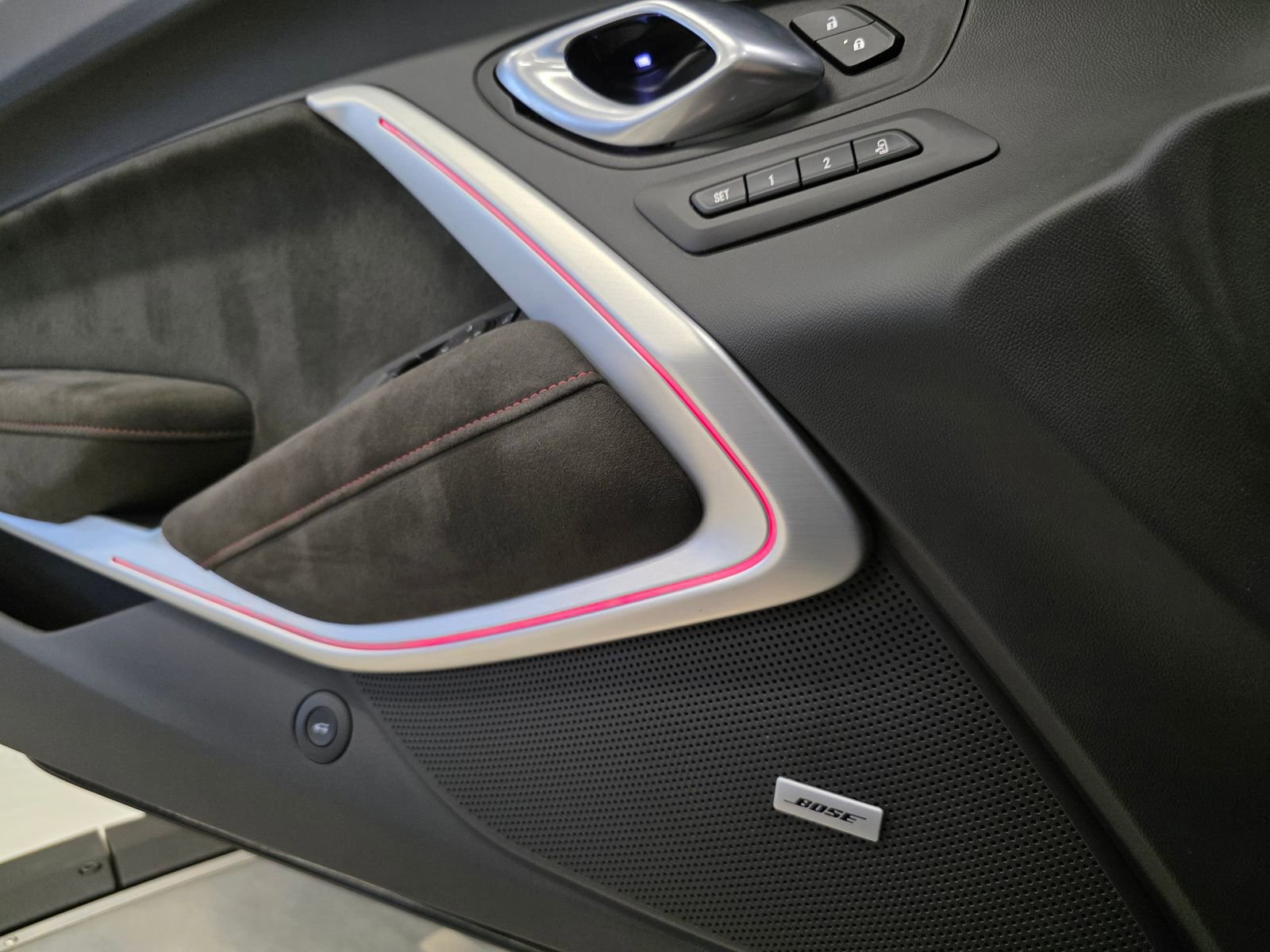 Used 2022 Chevrolet Camaro ZL1 image 15