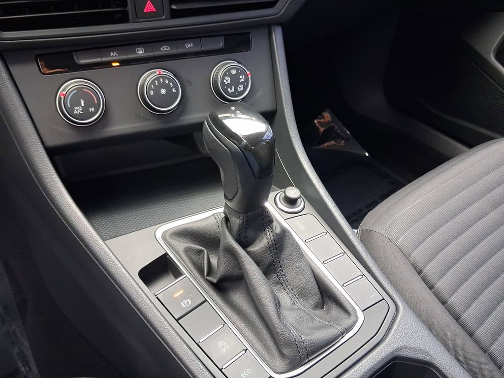 Certified 2023 Volkswagen Jetta S FWD image 22