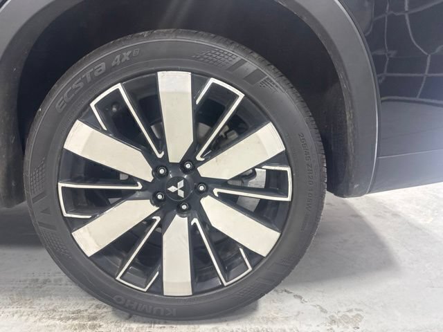 Used 2025 Mitsubishi Outlander SE FWD image 9