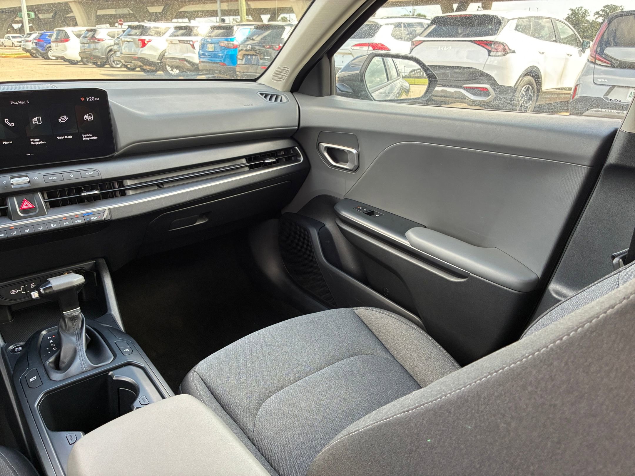 Used 2025 Kia K4 LXS image 28