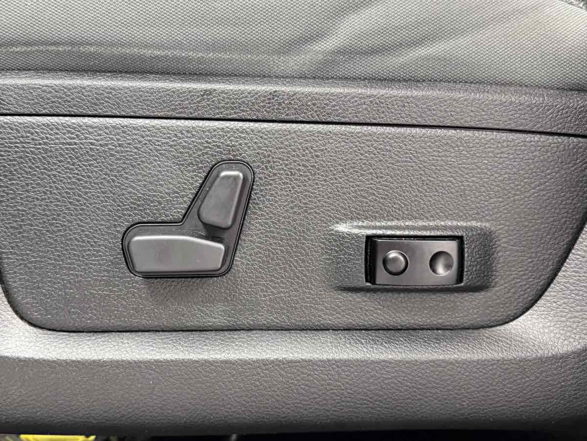 Used 2018 RAM 1500 Big Horn image 21