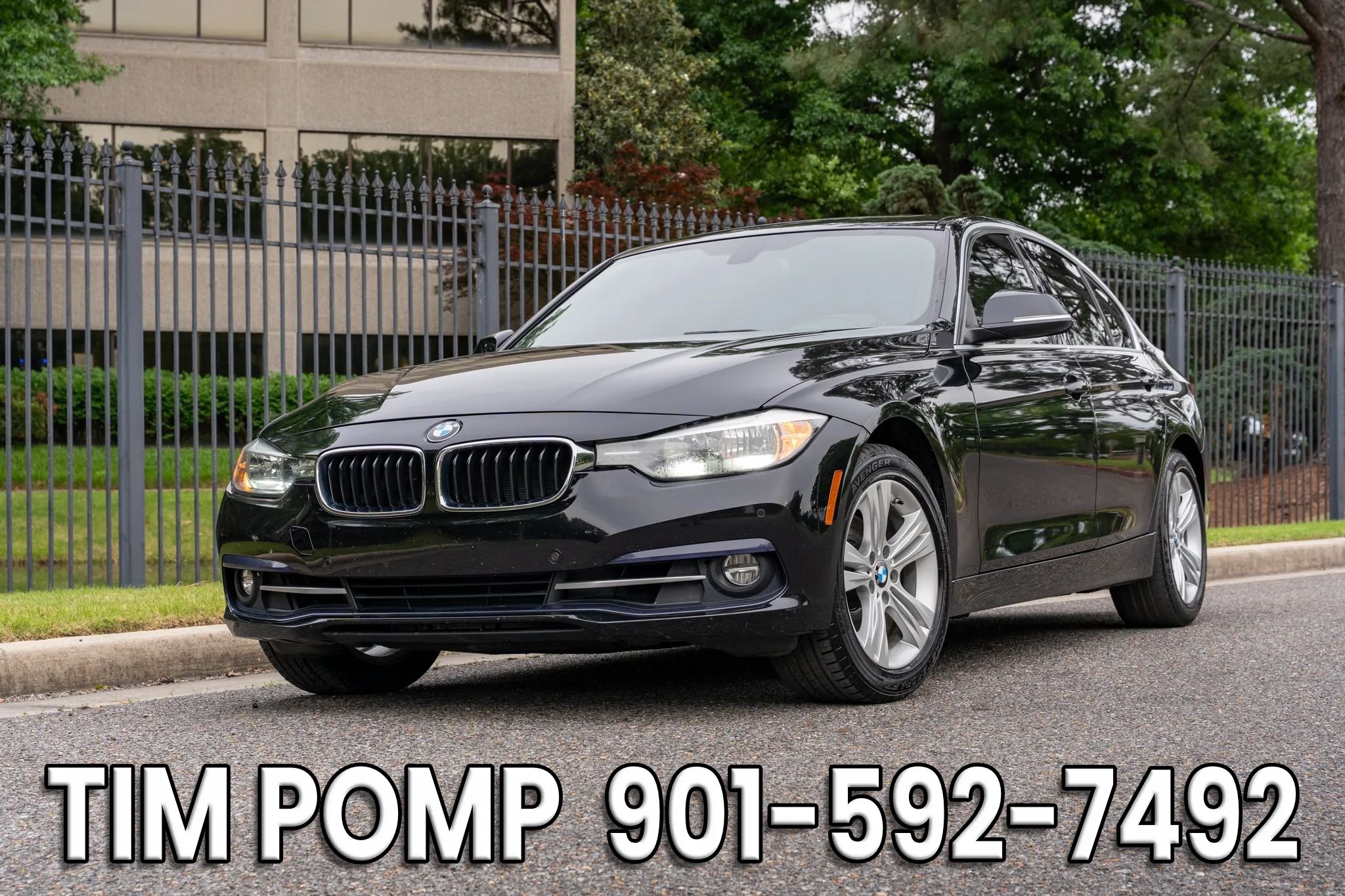 Used 2017 BMW 330i xDrive Sedan AWD/4WD image 2